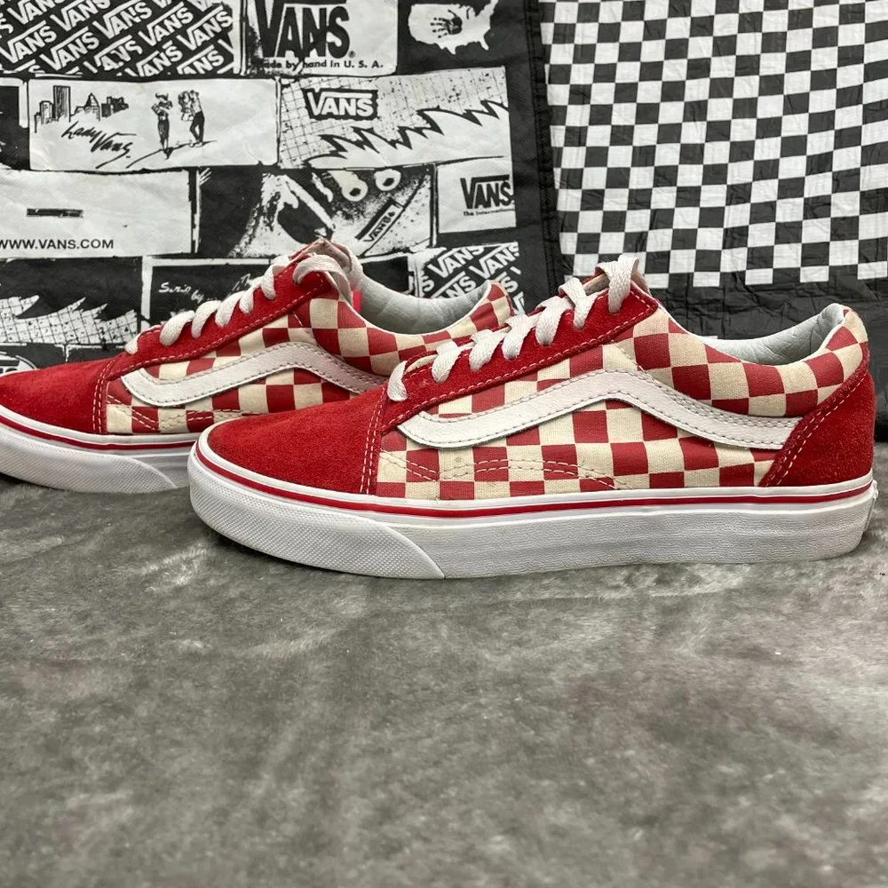🛹VANS🛹 HP! RED CHECKERBOARD AND SUEDE SNEAKERS - Picture 4 of 7